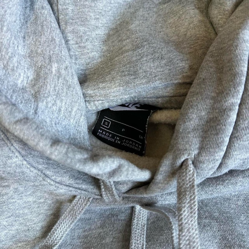 nike embroidered hoodie - Picture 3 of 4
